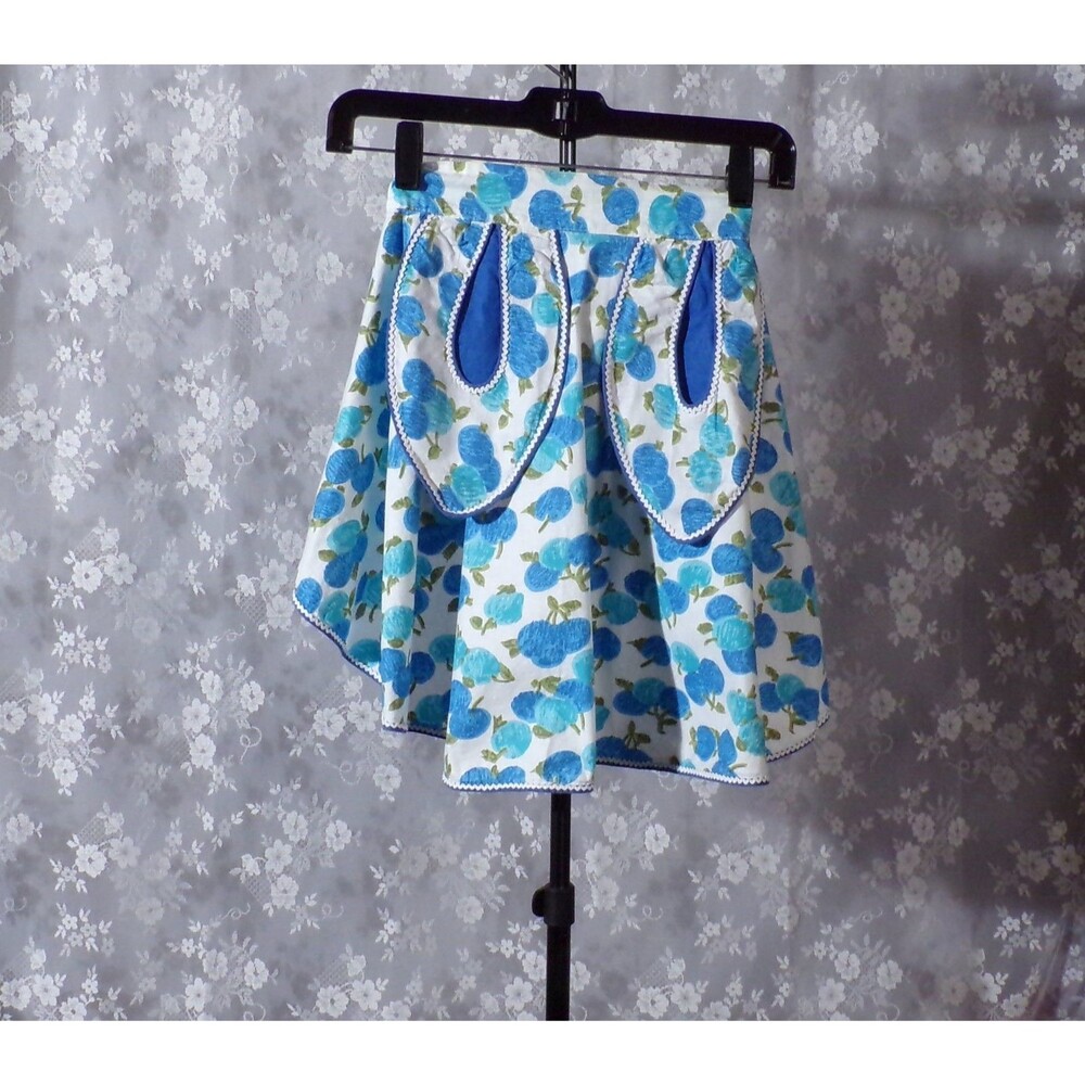 Vintage 60s Blueberry Apron 1960s Retro Kitsch Twee Cotton Blue Kitchen Linen